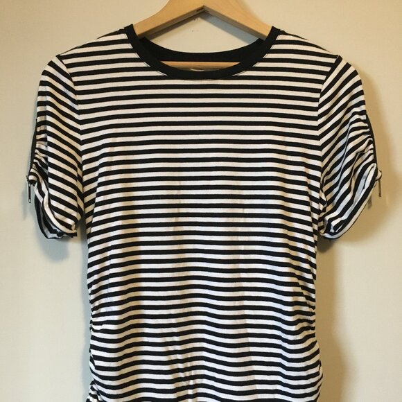 B&W French Stripe Stylish Zipper Sleeve Tee - Picture 4 of 15